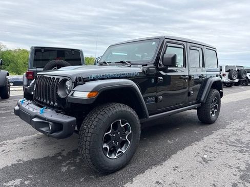 Used 2023 Jeep Wrangler Unlimited Rubicon 4xe w/ Steel Bumper Group AWD/4WD image 8