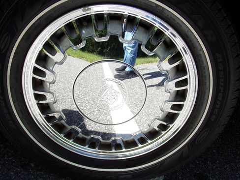 Used 1996 Cadillac De Ville Sedan FWD image 20