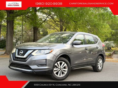 Used 2017 Nissan Rogue S FWD image 1