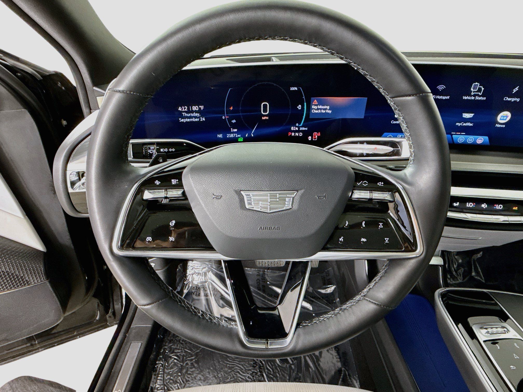 Used 2024 Cadillac Lyriq Luxury RWD image 13