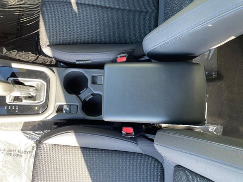 Used 2025 Subaru Forester Premium w/ Convenience Package #1 image 28