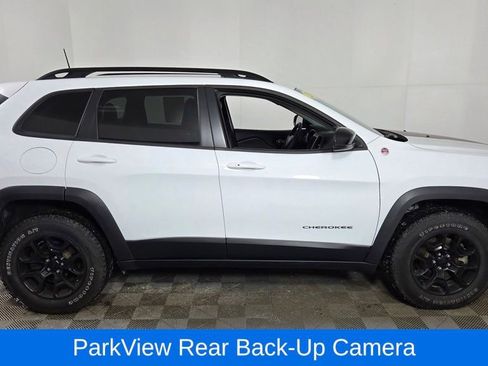 Used 2022 Jeep Cherokee Trailhawk w/ Trailer Tow Group image 9