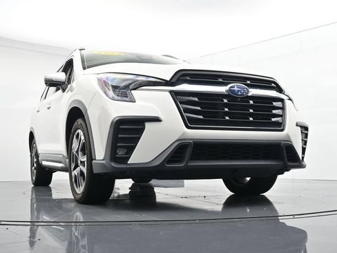 Used 2023 Subaru Ascent Limited w/ Technology Package AWD/4WD image 29