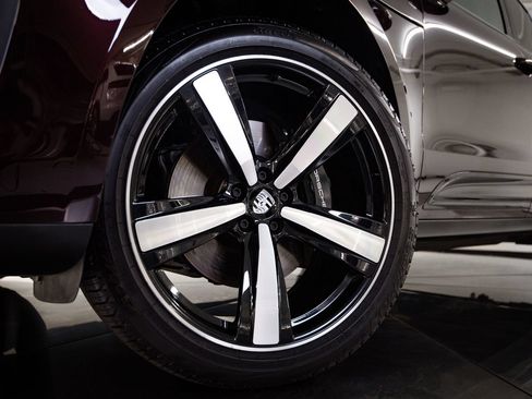 Certified 2026 Porsche Macan S AWD/4WD image 12