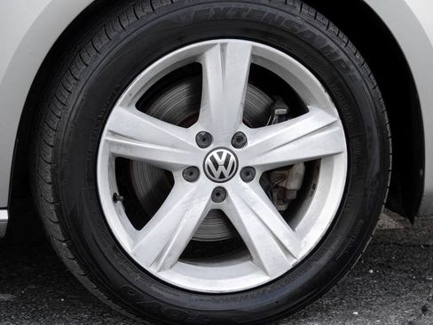 Used 2012 Volkswagen Passat TDI SE FWD image 43