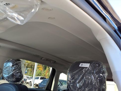 New 2026 Lincoln Nautilus Reserve w/ Jet Appearance Package image 15