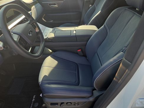 Used 2026 INFINITI QX80 4WD w/ Sport Exterior Package image 5