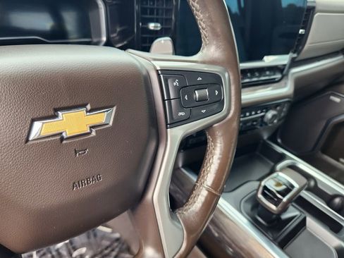 Used 2022 Chevrolet Silverado 1500 LTZ image 23