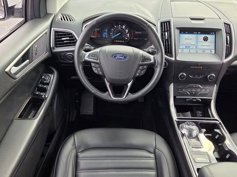 Used 2019 Ford Edge SEL w/ Equipment Group 201A FWD image 13