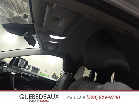 Used 2022 Toyota RAV4 XLE image 13