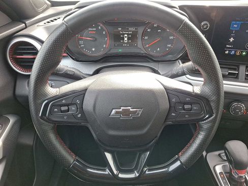 Used 2024 Chevrolet Trax RS w/ Driver Confidence Package image 18