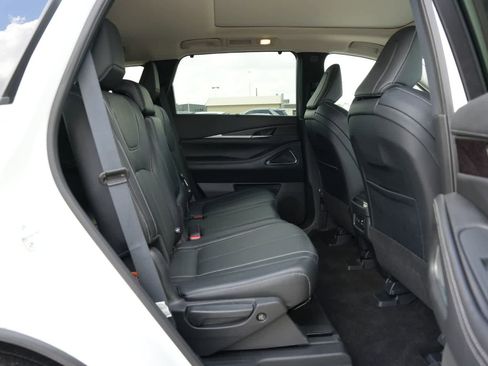 Used 2024 INFINITI QX60 Sensory AWD/4WD image 21