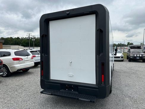 Used 2024 Chevrolet Brightdrop 600 w/ Commercial Equipment Package AWD/4WD image 10