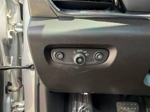 Used 2021 Chevrolet Traverse LT w/ LPO, Cargo Package AWD/4WD image 20