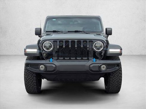 Used 2023 Jeep Wrangler Unlimited w/ Cold Weather Group AWD/4WD image 2