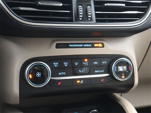 Used 2020 Ford Escape SEL image 19