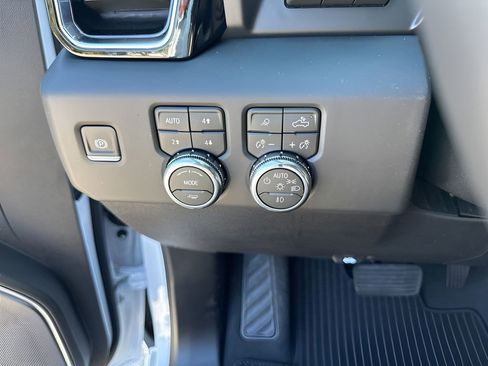 New 2026 GMC Sierra 1500 Denali Ultimate AWD/4WD image 37