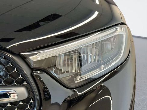 Used 2026 Mercedes-Benz GLC 300 4MATIC image 7