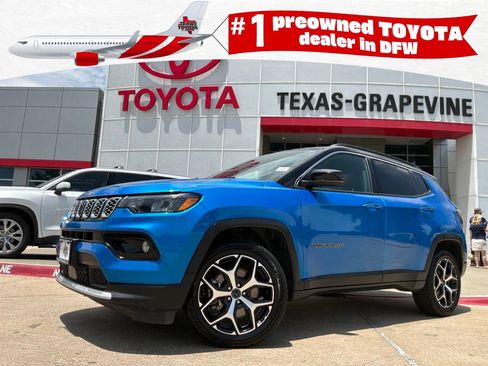Used 2025 Jeep Compass Limited AWD/4WD image 1