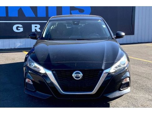 Used 2021 Nissan Altima 2.5 SV FWD image 3
