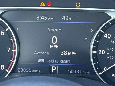 Used 2025 Nissan Altima 2.5 SV FWD image 21