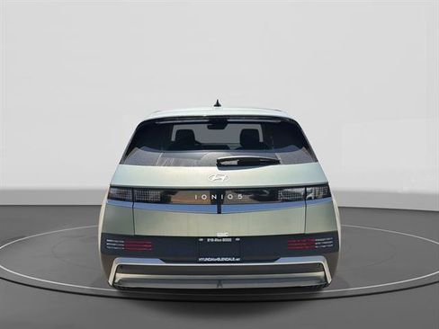 New 2026 Hyundai Ioniq 5 SEL RWD image 4