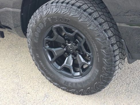 Used 2022 RAM 1500 Big Horn AWD/4WD image 14