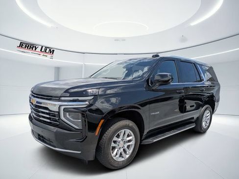 Used 2025 Chevrolet Tahoe LT AWD/4WD image 7