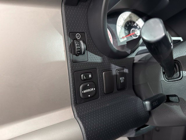 Used 2012 Toyota FJ Cruiser 4WD w/ Upgrade Pkg image 19