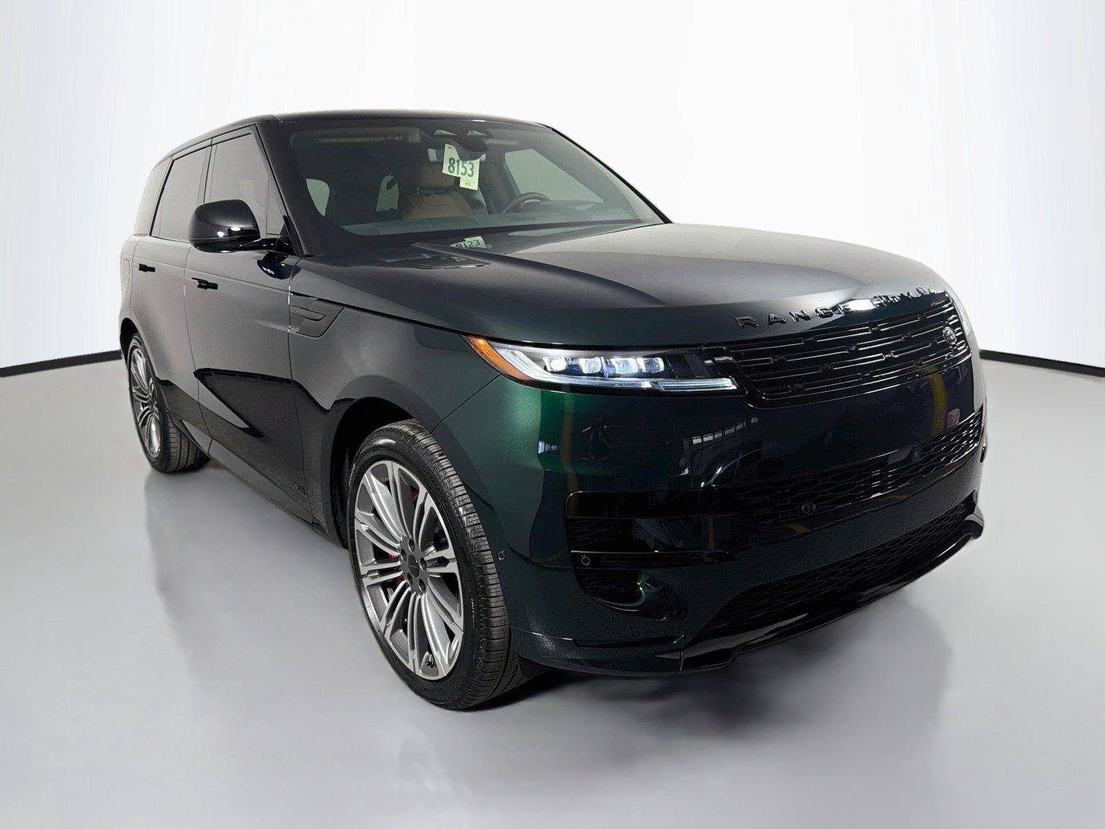 New 2027 Land Rover Range Rover Sport Dynamic SE AWD/4WD image 3