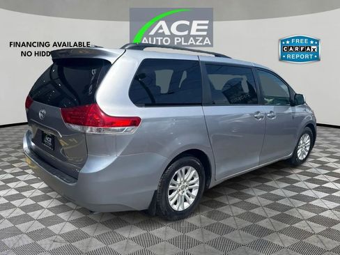 Used 2011 Toyota Sienna XLE image 5
