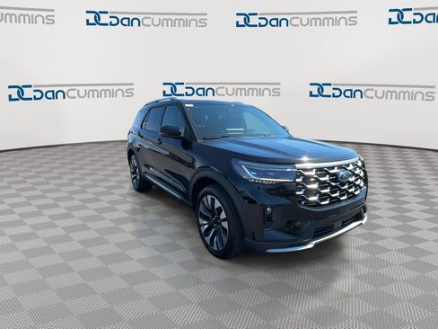 New 2026 Ford Explorer Platinum AWD/4WD image 2