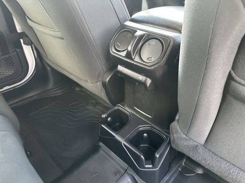 Used 2021 Jeep Wrangler Unlimited Sport image 20