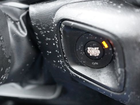 Certified 2024 Jeep Wrangler Willys image 29