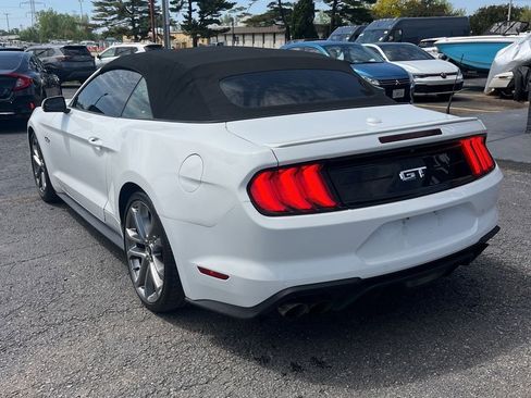 Used 2018 Ford Mustang GT Premium RWD image 4