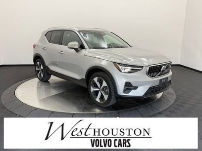 Certified 2025 Volvo XC40 B5 Plus
