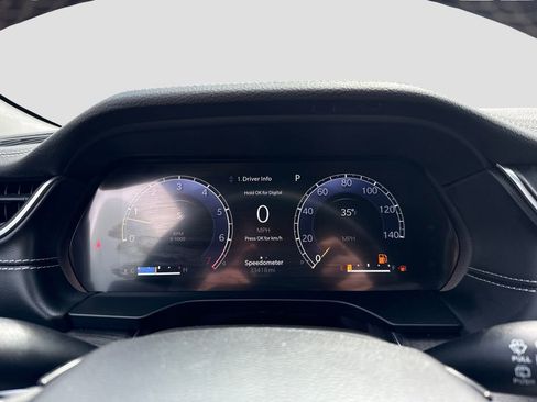 Used 2023 Jeep Grand Cherokee L Limited w/ Black Appearance Package AWD/4WD image 18