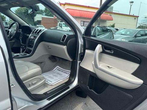 Used 2012 GMC Acadia SLT AWD/4WD image 21
