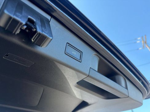 Used 2026 Volkswagen Atlas SE FWD image 24