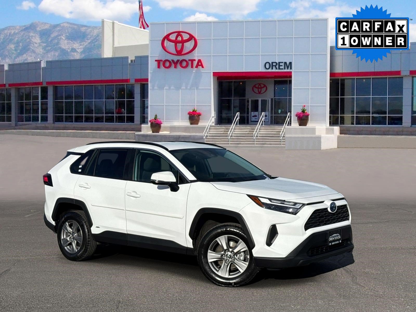 Used 2024 Toyota RAV4 LE AWD/4WD image 1