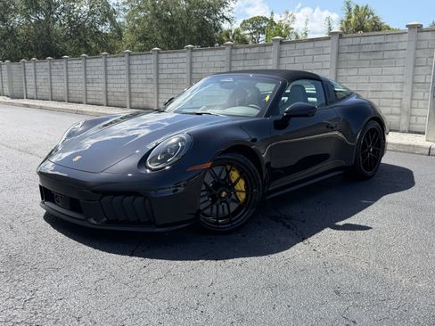 Certified 2026 Porsche 911 Targa 4 GTS AWD/4WD image 1