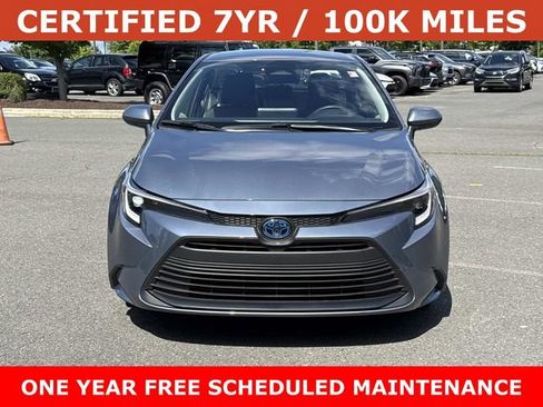 Used 2025 Toyota Corolla LE FWD image 4