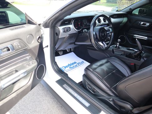 Used 2022 Ford Mustang GT Premium w/ Equipment Group 401A image 3