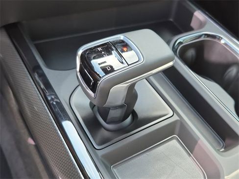 Used 2025 Chevrolet Silverado 1500 ZR2 w/ Technology Package image 28