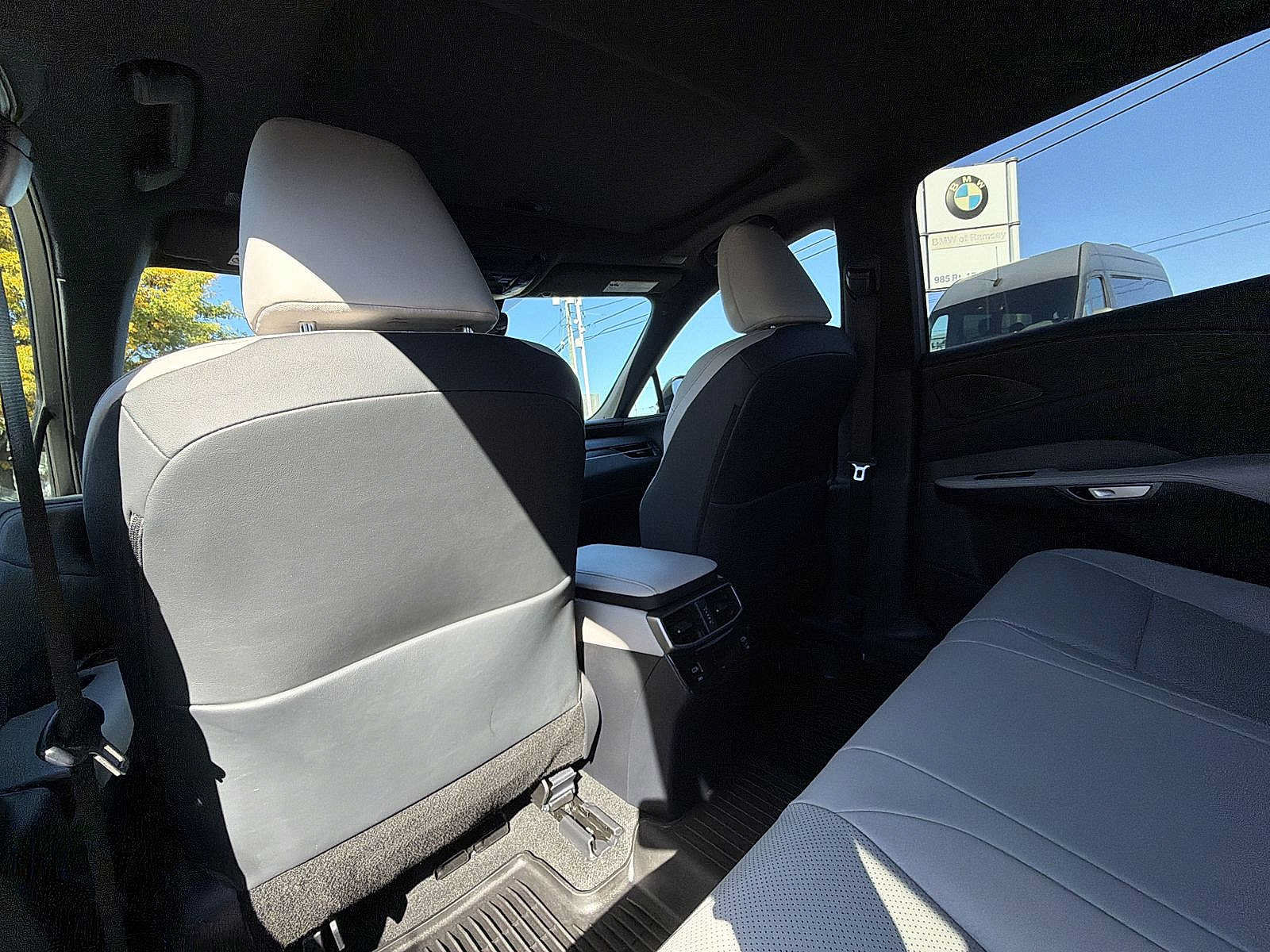 Used 2023 Lexus RX 350 Premium w/ Accessory Package AWD/4WD image 20