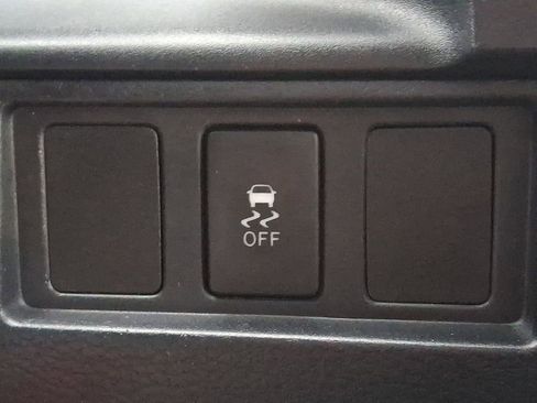 Used 2017 Toyota Tundra SR5 image 26