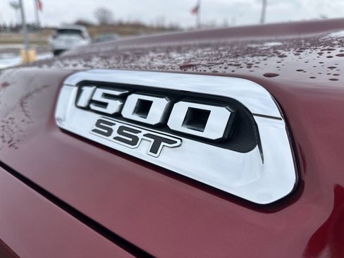 Used 2025 RAM 1500 Laramie image 17