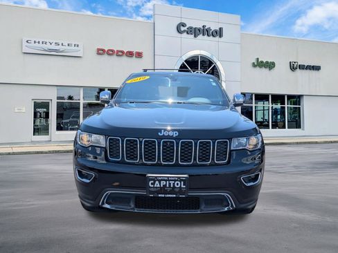 Used 2019 Jeep Grand Cherokee Limited w/ Trailer Tow Group IV AWD/4WD image 8