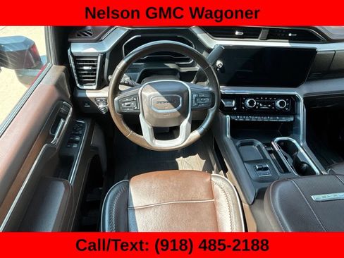 Used 2024 GMC Sierra 3500 Denali w/ Denali Reserve Package AWD/4WD image 19