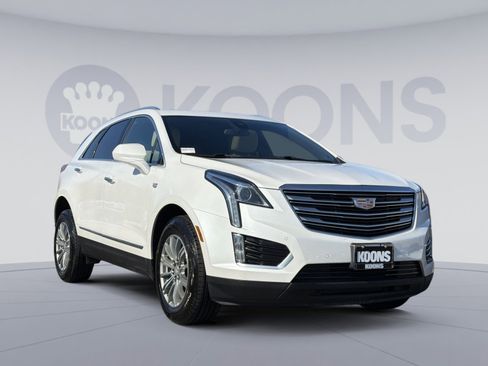 Used 2017 Cadillac XT5 Luxury w/ Driver Awareness Package image 10